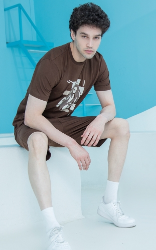 ست مردانه تیشرت قهوه ای سوخته چاپدار برجسته و شلوارک